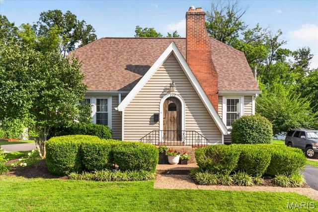 222 Central Avenue, Webster Groves, MO 63119