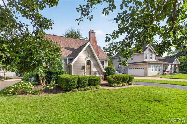 222 Central Avenue, Webster Groves, MO 63119