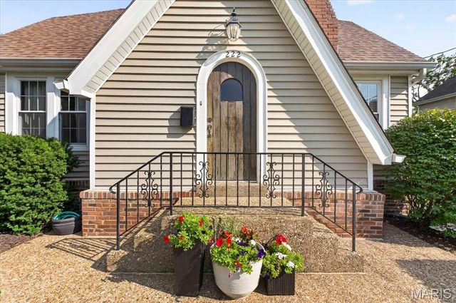 222 Central Avenue, Webster Groves, MO 63119