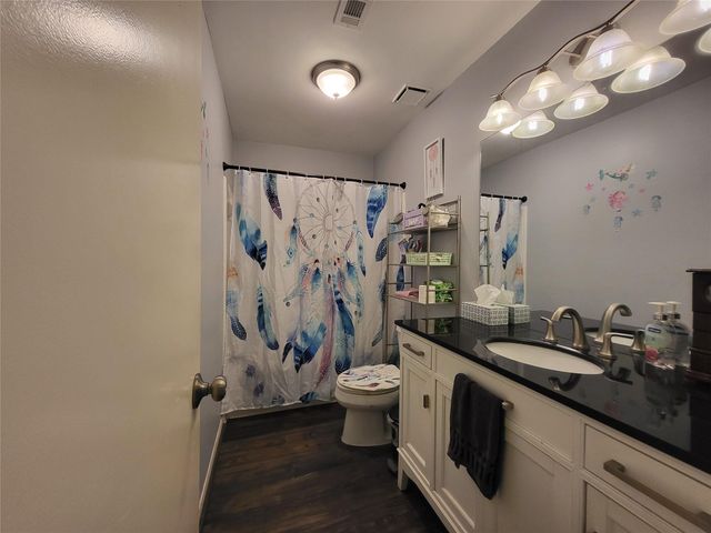 9406 Walnut Glen Drive, Houston, TX 77064