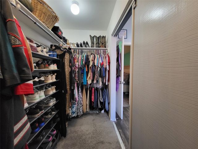 9406 Walnut Glen Drive, Houston, TX 77064