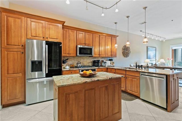 3944 Todd Lane 604, Gulf Shores, AL 36542