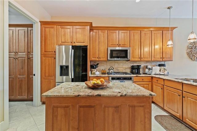 3944 Todd Lane 604, Gulf Shores, AL 36542