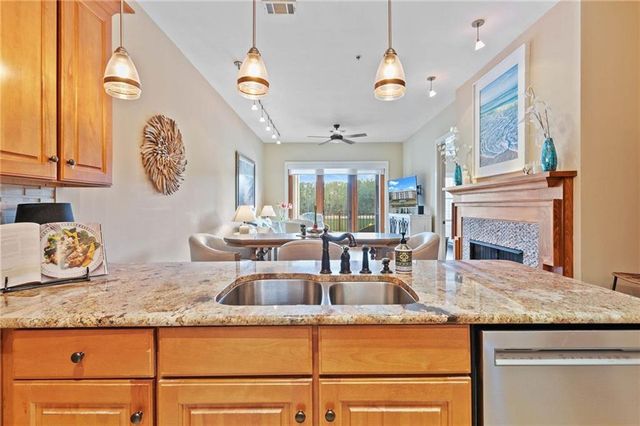 3944 Todd Lane 604, Gulf Shores, AL 36542