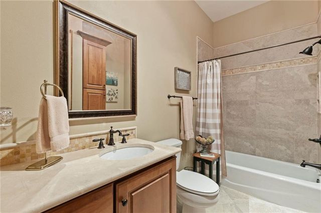 3944 Todd Lane 604, Gulf Shores, AL 36542