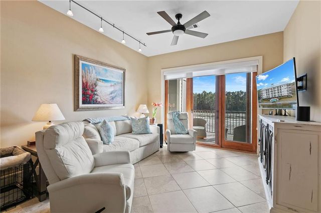 3944 Todd Lane 604, Gulf Shores, AL 36542