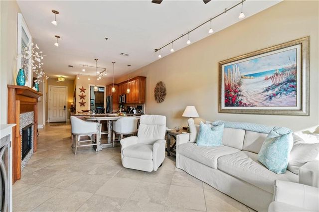 3944 Todd Lane 604, Gulf Shores, AL 36542