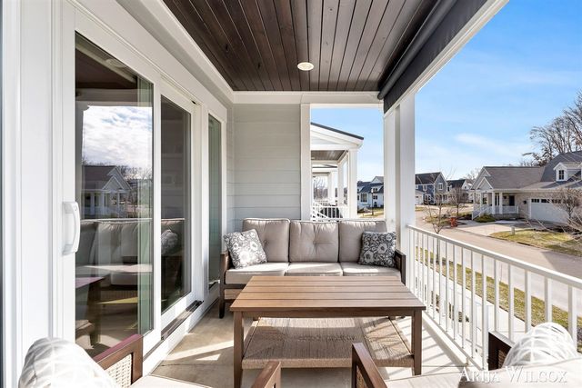 643 Greenslate Drive, Ada, MI 49301