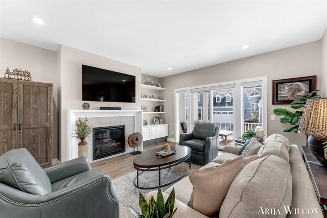 643 Greenslate Drive, Ada, MI 49301