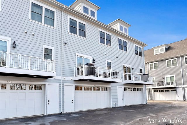 643 Greenslate Drive, Ada, MI 49301