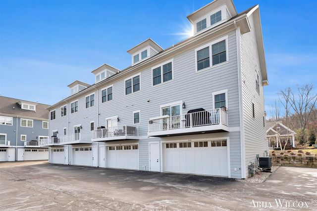 643 Greenslate Drive, Ada, MI 49301