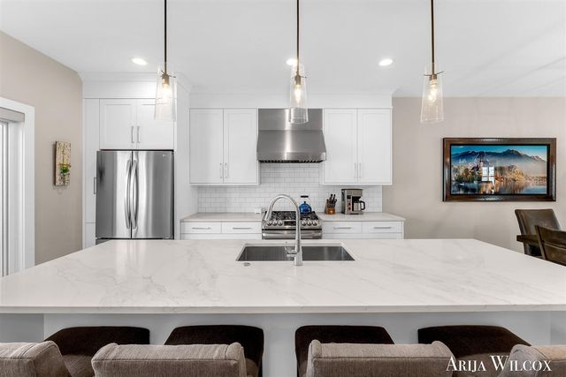 643 Greenslate Drive, Ada, MI 49301