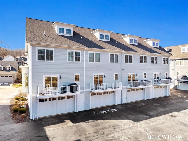 643 Greenslate Drive, Ada, MI 49301