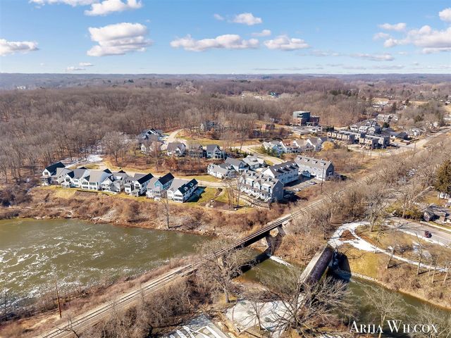 643 Greenslate Drive, Ada, MI 49301