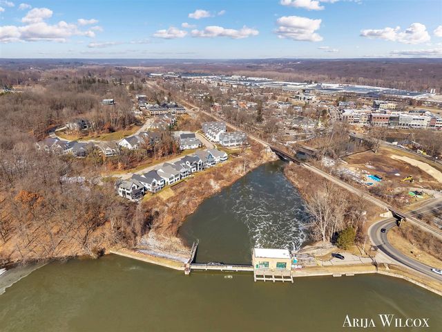 643 Greenslate Drive, Ada, MI 49301