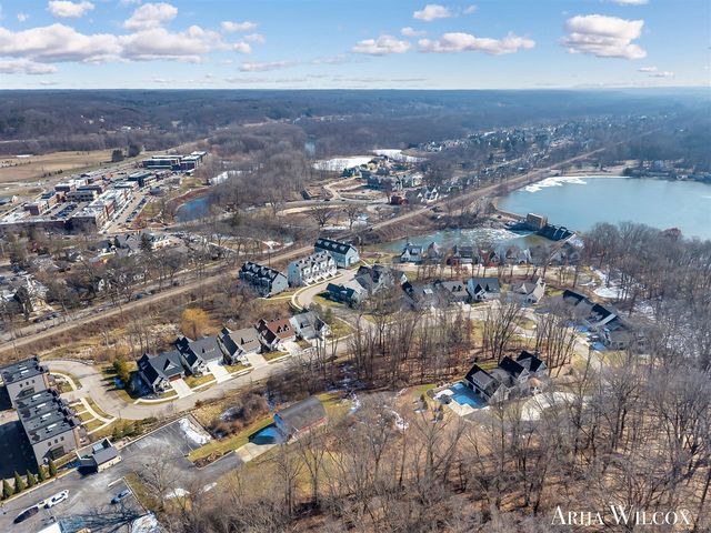 643 Greenslate Drive, Ada, MI 49301