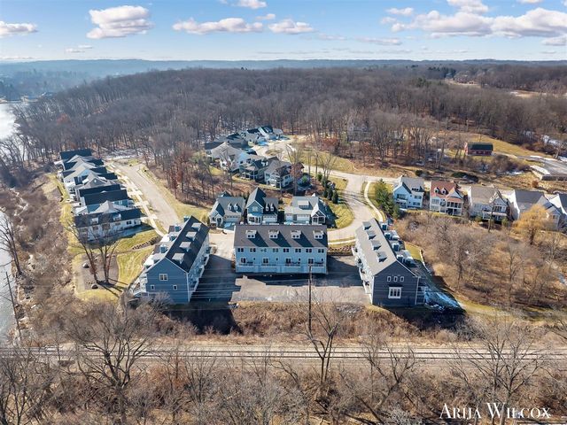 643 Greenslate Drive, Ada, MI 49301