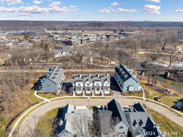 643 Greenslate Drive, Ada, MI 49301