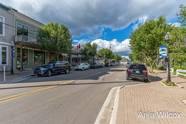 643 Greenslate Drive, Ada, MI 49301