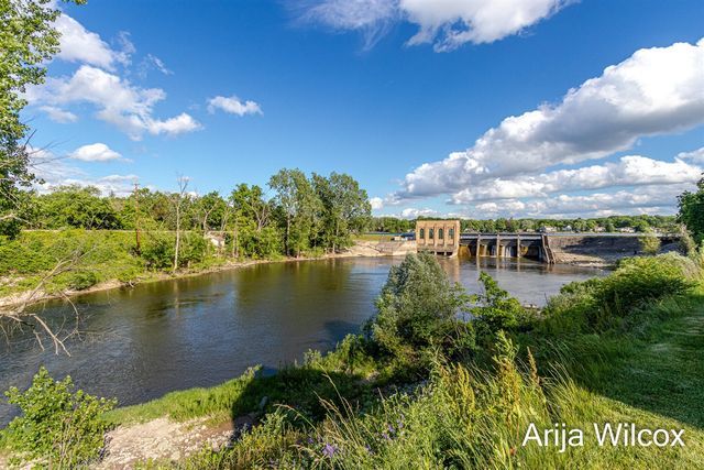 643 Greenslate Drive, Ada, MI 49301