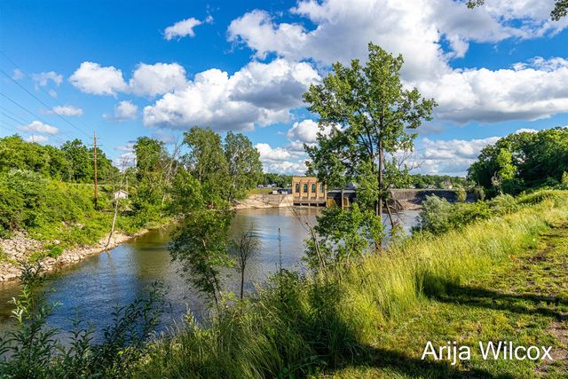 643 Greenslate Drive, Ada, MI 49301