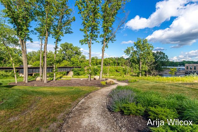 643 Greenslate Drive, Ada, MI 49301