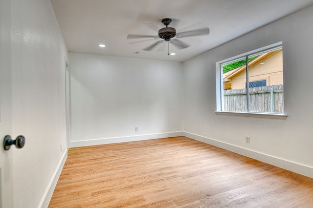 1225 Venus Street, Cedar Hill, TX 75104