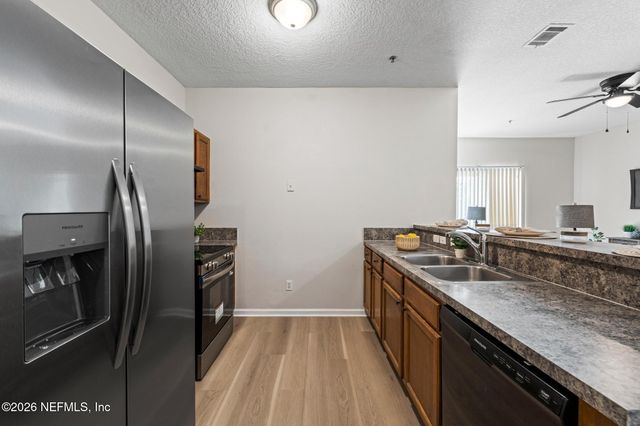 3620 KIRKPATRICK Circle 3, Jacksonville, FL 32210