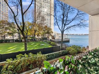 20 Rowes Wharf Townhouse 2, Boston, MA 02110
