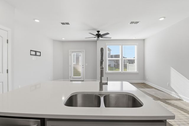 2221 Belle Creek Way, Nashville, TN 37221