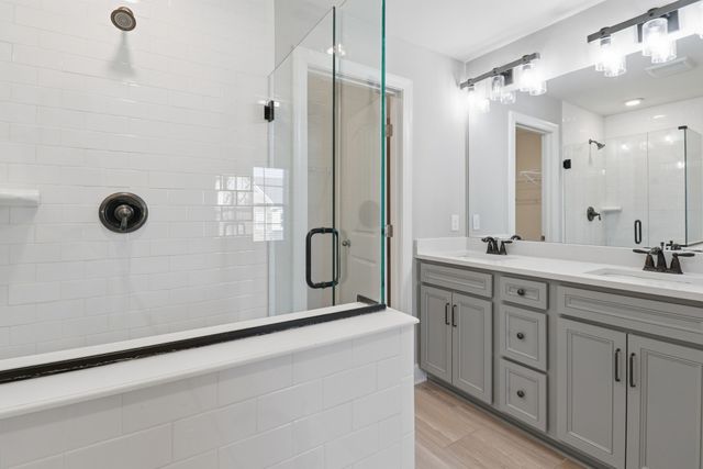 2221 Belle Creek Way, Nashville, TN 37221