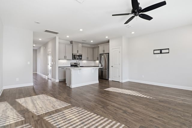 2221 Belle Creek Way, Nashville, TN 37221