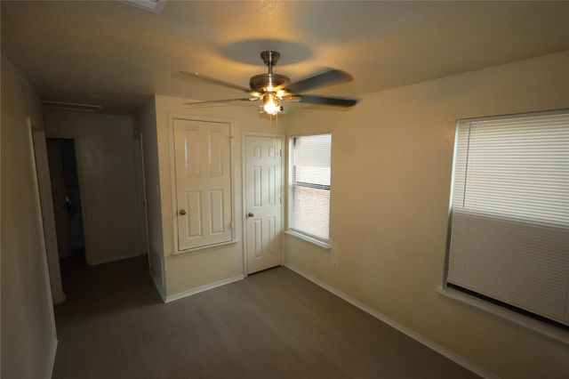 5320 Mathra DR, Del Valle, TX 78617