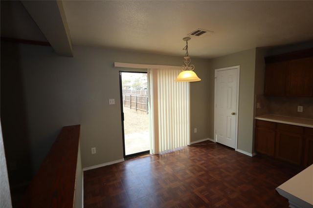 5320 Mathra DR, Del Valle, TX 78617