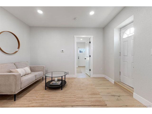 1037 Hazel Ct, Denver, CO 80204