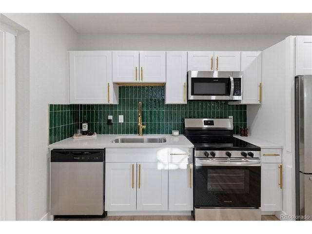 1037 Hazel Ct, Denver, CO 80204