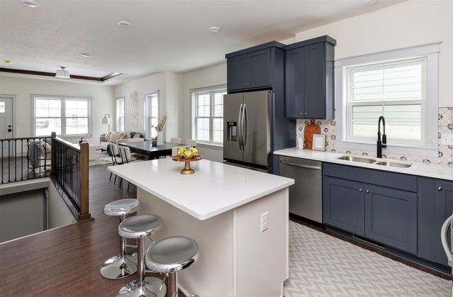 417 E Granger Avenue, Des Moines, IA 50315