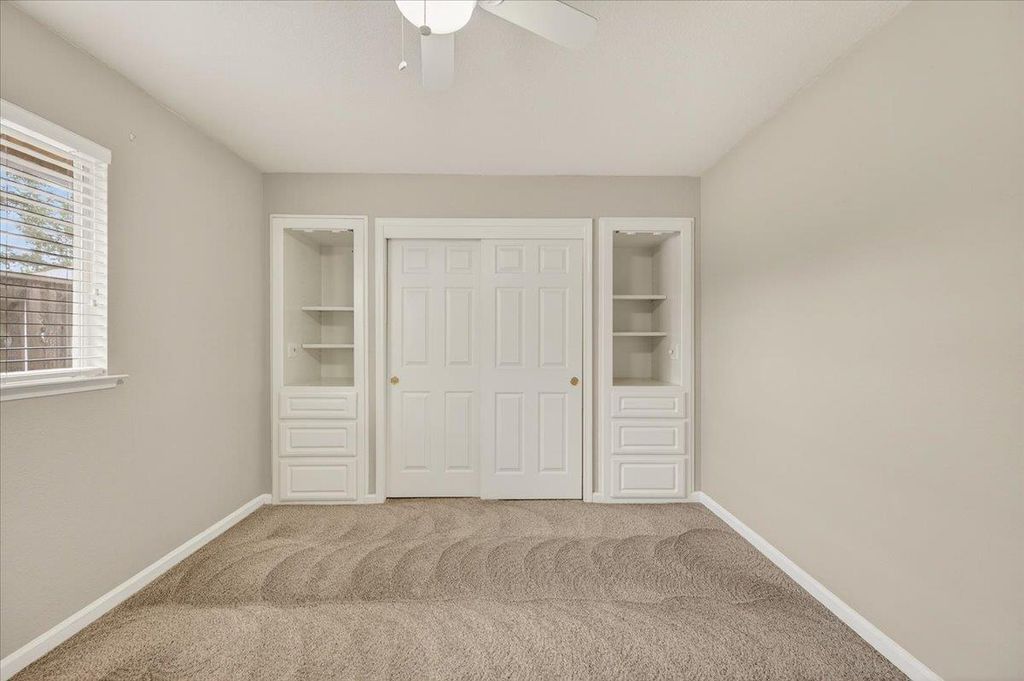 Image 18 of property listing at 2375 Fallbrook Avenue, Clovis, CA 93611