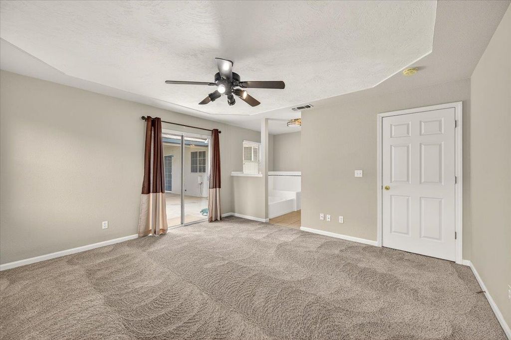 Image 20 of property listing at 2375 Fallbrook Avenue, Clovis, CA 93611