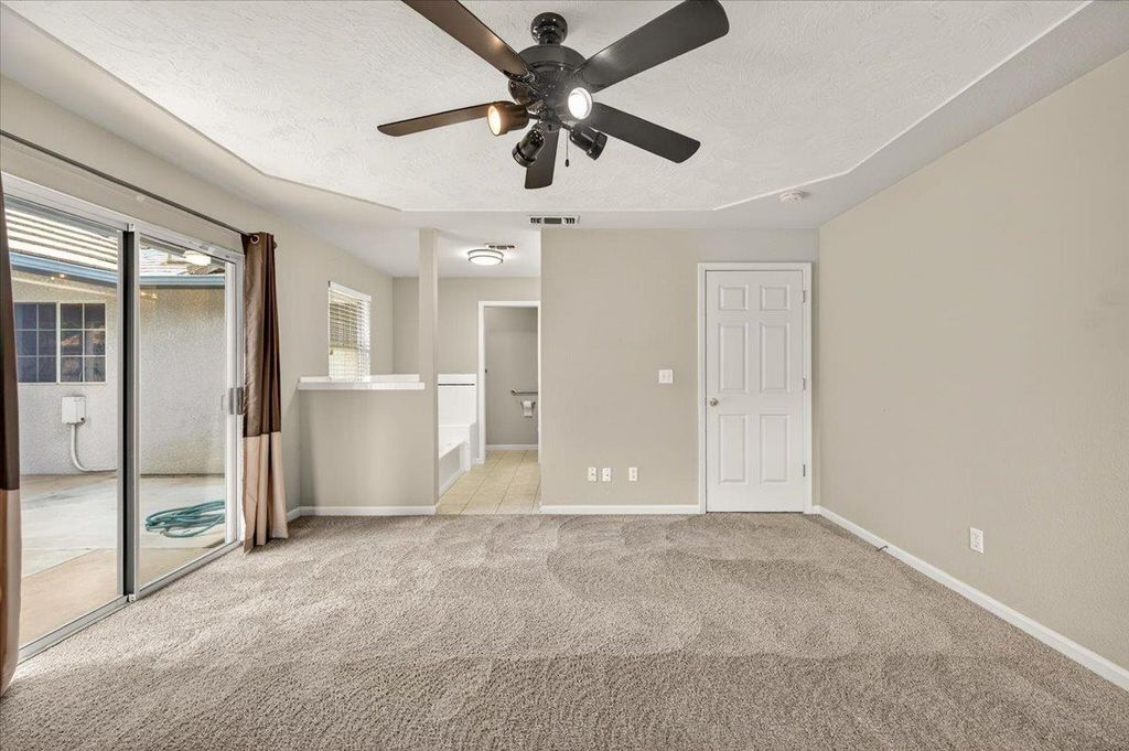 Image 21 of property listing at 2375 Fallbrook Avenue, Clovis, CA 93611