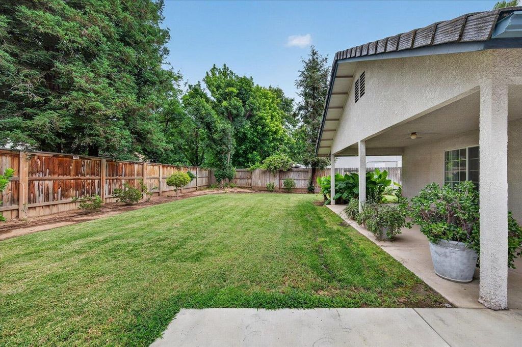Image 27 of property listing at 2375 Fallbrook Avenue, Clovis, CA 93611