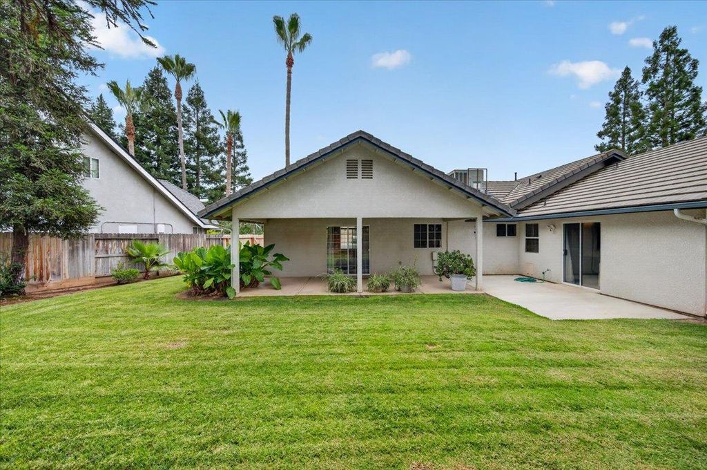 Image 29 of property listing at 2375 Fallbrook Avenue, Clovis, CA 93611