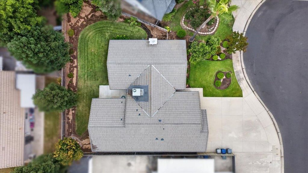 Image 33 of property listing at 2375 Fallbrook Avenue, Clovis, CA 93611