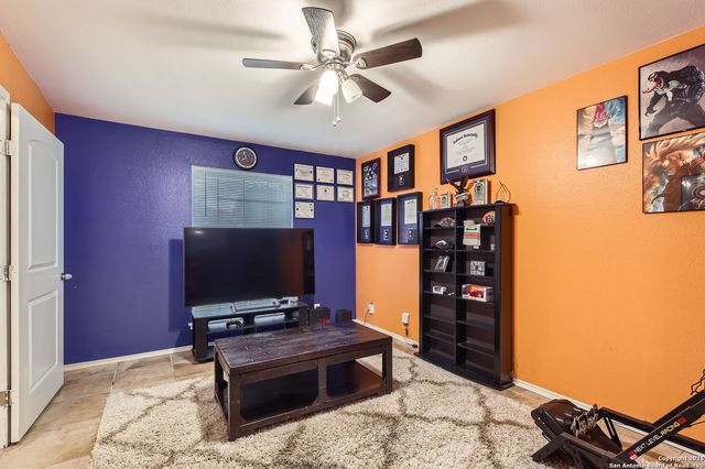 10411 Tiger Paw, San Antonio, TX 78251