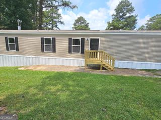 8 Club Circle 8, Ellenwood, GA 30294