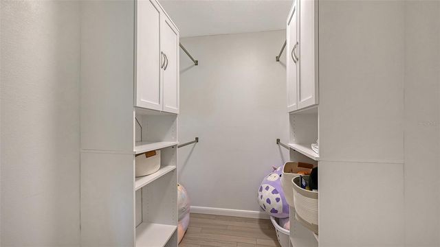 3201 BENEVA ROAD 204, Sarasota, FL 34232