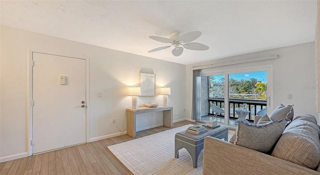 3201 BENEVA ROAD 204, Sarasota, FL 34232