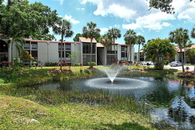 3201 BENEVA ROAD 204, Sarasota, FL 34232