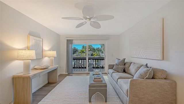 3201 BENEVA ROAD 204, Sarasota, FL 34232