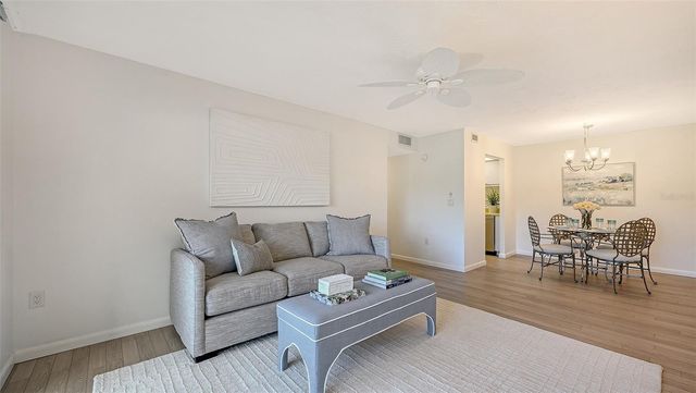 3201 BENEVA ROAD 204, Sarasota, FL 34232